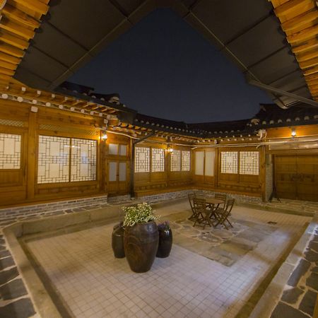 Stay 256 Hanok Guest House Seoul Exterior photo