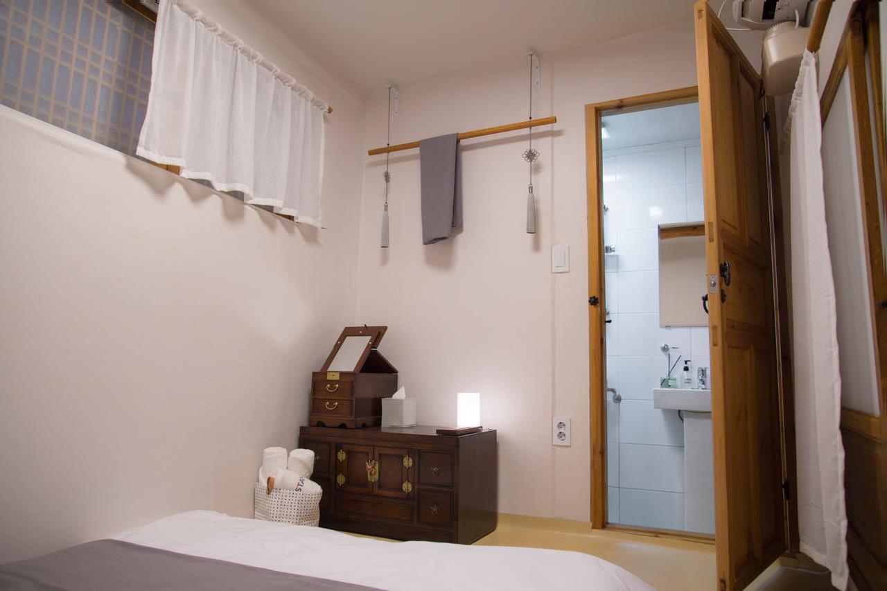 Stay 256 Hanok Guest House Seoul Exterior photo